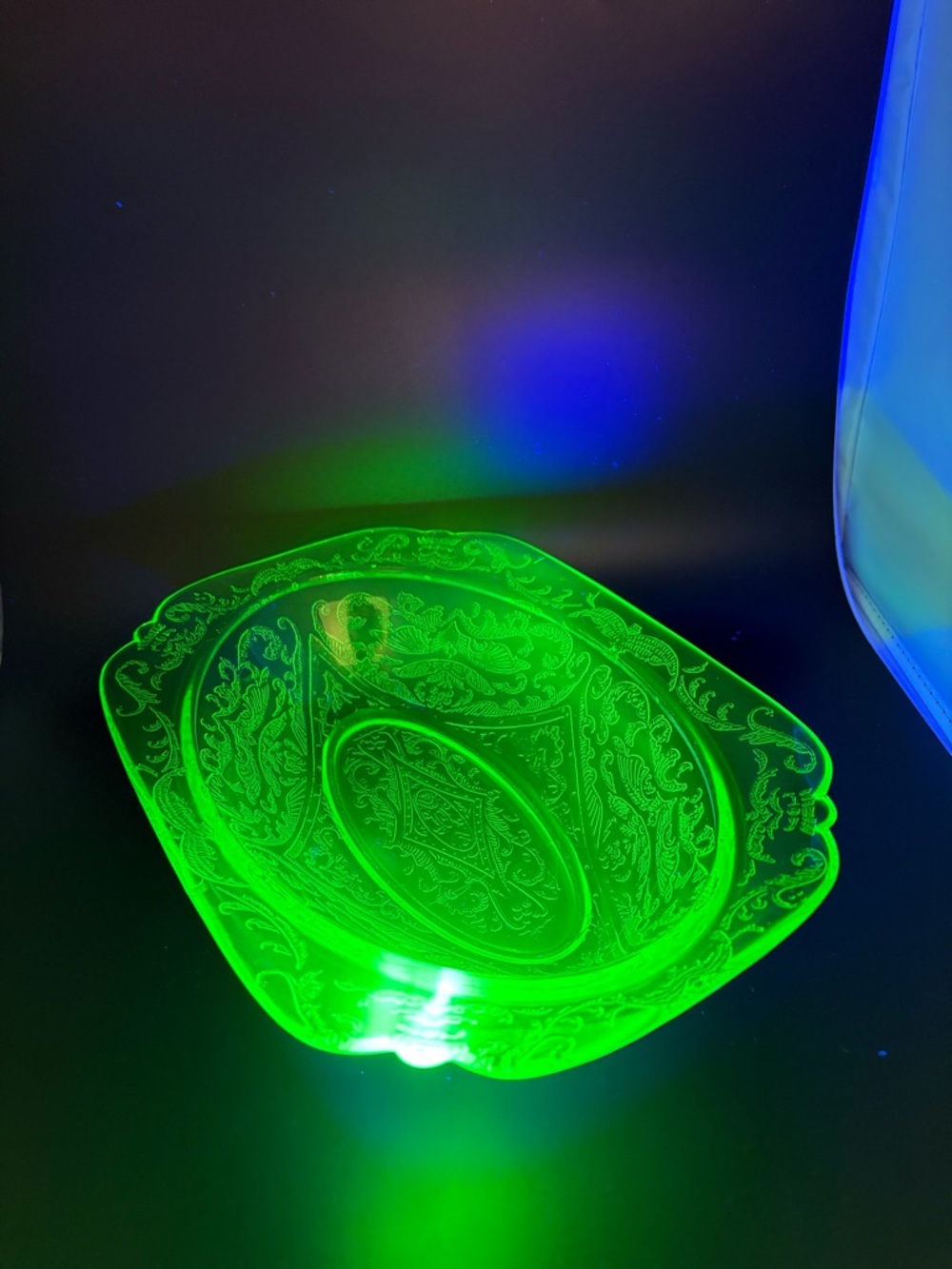 Anchor Hocking Uranium Green Etched Glass Serving Bowl and Tray